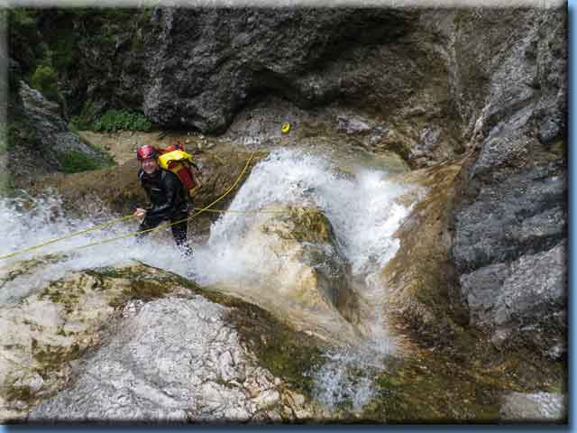 sch&ouml;ne Abseilstelle bei richtigem Wasserstand